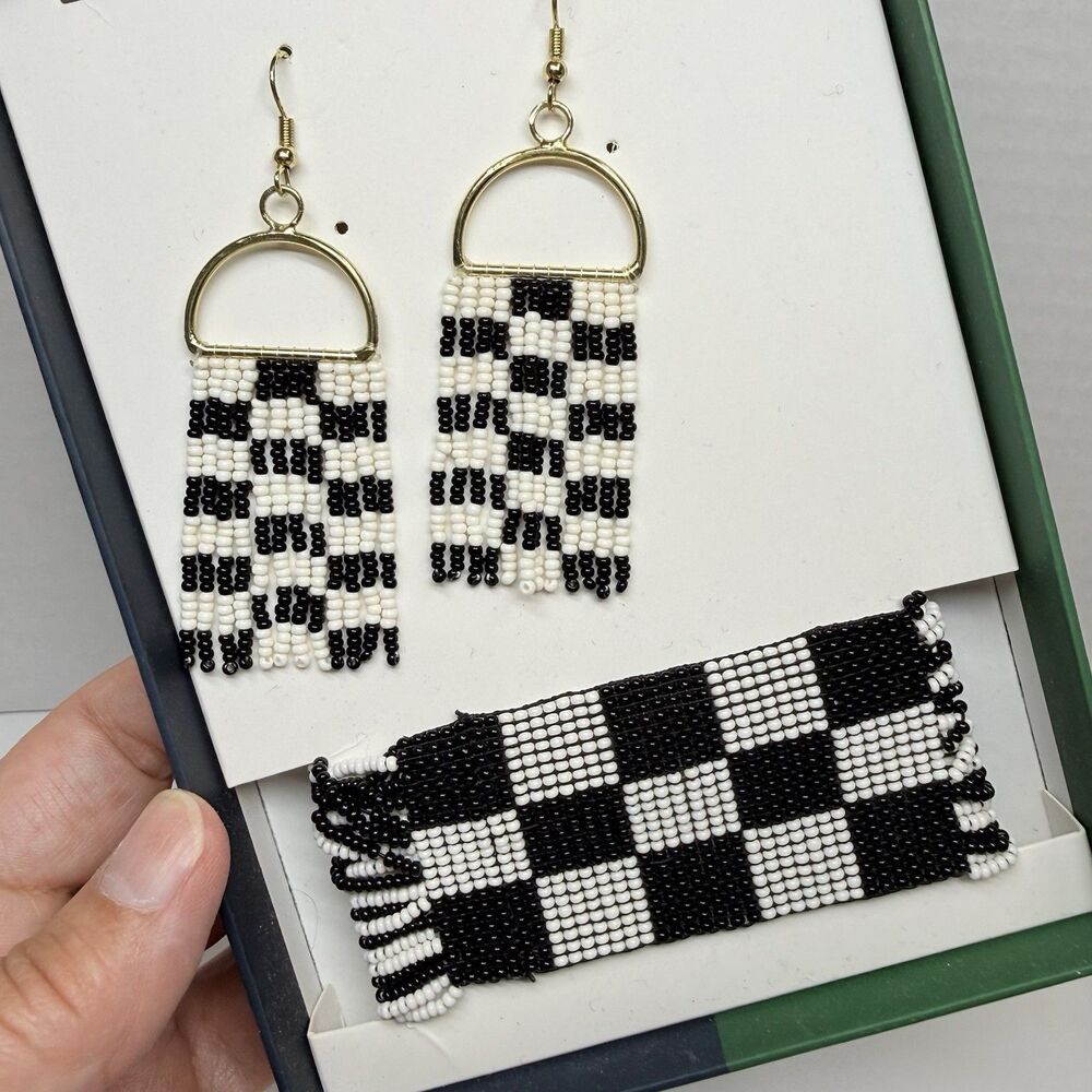 INK + ALLOY Black & White Checkered Beaded Wide Bracelet & Earring Set New - Picture 3 of 7